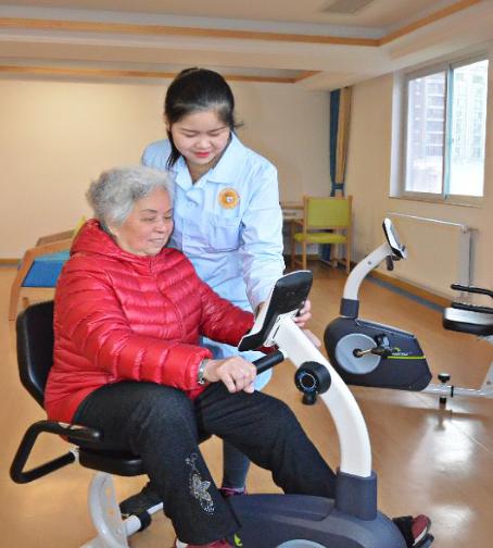 精细护理，快乐养老 探访一站式养老服务机构“哺恩”