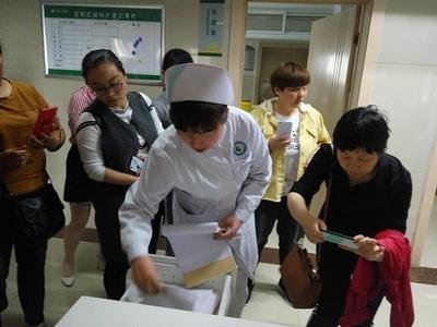 漯河市郾城区卫生计生委强化基层医疗机构优质护理服务